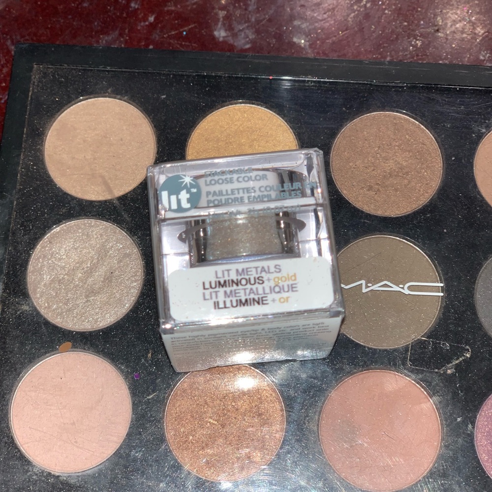 Lit cosmetics luminous gold